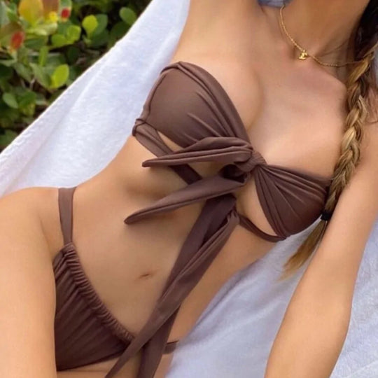 Joanna | Uitgeholde bikiniset